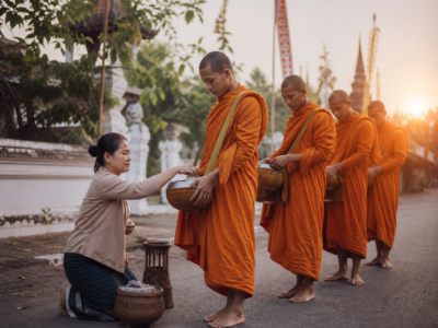 Morning alms giving and Doi Suthep tour in Chiang Mai